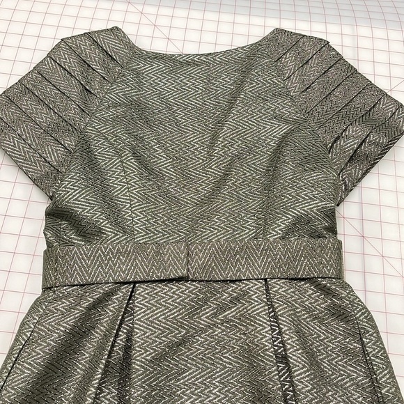 THREAD SOCIAL Cocktail Metallic Pleated SLV Bow Belt Sage Chevron Party Dress 4 - Picture 10 of 16